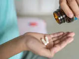 La atomoxetina se debe tomar por vía oral, en pastillas o jarabe