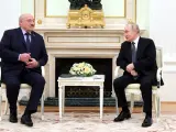 El presidente de Rusia, Vladímir Putin, y su homólogo bielorruso, Alexandr Lukashenko.