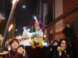 Miles de personas honran en León la memoria del santo pagano Genarín