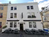 The Chequers Inn, el pub en Bath, Somerset, Reino Unido, que quiere comprar Johnny Depp.