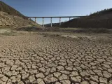 La "alarmante" sequía deja los embalses a la mitad: imagen del pantano de Rialb.