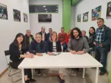 Covadonga Tomé, en el centro, rodeada de otros miembros de la candidatura, en la sede de Podemos en Gijón Covadonga Tomé, en el centro, rodeada de otros miembros de la candidatura, en la sede de Podemos en Gijón.