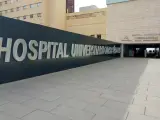 Fachada del Hospital Universitario Torrecárdenas de Almería, donde está ingresado el menor apuñalado.