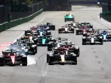 La salida del Gran Premio de Azerbaiyán en 2022.