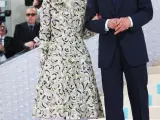 Anna Wintour, la gran anfitriona de la gala, junto a su pareja, el actor Bill Nighy. Wintour lleva un abrigo de la última colección de alta costura de Chanel, primavera-verano 2023, diseñada por Virginie Viard.