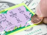Imagen de un rasca de lotería estadounidense