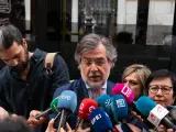 Juan José Carbonero atiende a los medios a su llegada al Ministerio de Justicia.