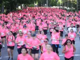 Más de 30.000 corredoras participan este domingo en la Carrera de la Mujer, que pretende ayudar a visibilizar la lucha contra la violencia doméstica y que se celebra coincidiendo con el Día de la Madre.