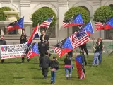 Manifestación del Movimiento Nacionalsocialista en 2008, frente al Capitolio de Washington.