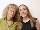 Olga Castanyer y Elena Villar, autoras de 'Asertividad por dentro y por fuera'.