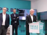 Trias acompañado del exconseller de Interior Joaquim Forn y del número 3 de su candidatura Jordi Martí Galbis.