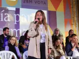 MADRID 26/05/2023.- La candidata de Podemos a la presidencia de la Comunidad de Madrid, Alejandra Jacinto, interviene en el cierre de campaña de la formación morada, este viernes en Madrid. EFE/ Zipi Aragón