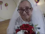 Dorothy Fideli, la mujer que se ha casado consigo misma con 77 años.