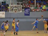 Imagen de uno de los partidos que se disputaron durante el torneo de baloncesto de personas con diversidad funcional.