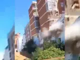 Un edificio situado en la calle de San Francisco de Teruel, se ha derrumbado en torno a las 11.00 horas de este martes a consecuencia de las fuertes tormentas caídas en las últimos días.