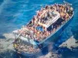 Detienen a nueve egipcios por el naufragio en el mar Jónico con al menos 79 muertos