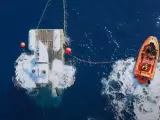 La Guardia Costera de Estados Unidos inició este lunes una extensa operación de búsqueda con ayuda de Canadá para localizar un submarino turístico que ha desaparecido en el océano Atlántico con cinco personas a bordo para ver los restos del Titanic.
