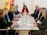 La presidenta de la Comunidad de Madrid, Isabel Díaz Ayuso, reunida con los CEOs de diez de las principales empresas tecnológicas de la región.