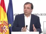 El presidente en funciones, Guillermo Fernández Vara, pide la abstención al resto de los grupos.