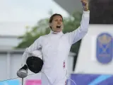 Laura Heredia celebra una de sus victorias en la esgrima del pentatlón moderno de los Juegos Europeos