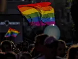 Bandera LGBTI vista durante la celebración del Día del Orgullo.