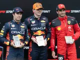 El podio de la sprint con Verstappen, Pérez y Sainz.