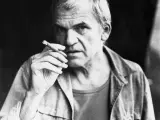 El escritor Milan Kundera