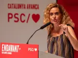 Meritxell Batet interviene en el acto de inicio de campaña electoral del PSC, en el Auditori Axa, en Barcelona.