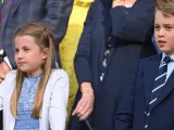 La princesa Charlotte y el pr&iacute;ncipe Jorge en la final de Wimbledon 2023