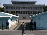 Un ciudadano estadounidense ha sido detenido este martes tras cruzar sin autorización la frontera entre Corea del Sur y Corea del Norte cuando realizaba un tour por el área de seguridad conjunta.