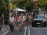 La bicicletada en defensa del carril bici de la Via Augusta.