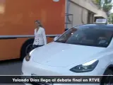 Yolanda Díaz, a su llegada a los estudios de RTVE
