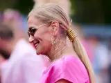 Cristina Cifuentes en el preestreno de 'Barbie' en Madrid
