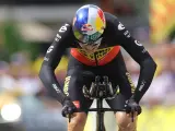 Wout Van Aert se sincera sobre su abandono del Tour de Francia para asistir al nacimiento de su hijo.