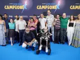 Javier Fesser, junto al elenco de 'Campeonex' el 25 de julio tras la rueda de prensa.