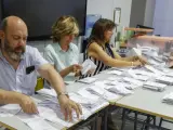 Un "fallo" en el recuento otorga 278 votos de Sumar a la Falange en un pueblo de Sevilla