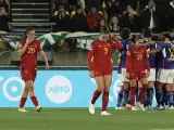 Las jugadoras de la selección española lamentan un gol de Japón en el Mundial.