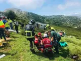 El accidente de autobús en la carretera a Lagos de Covadonga.