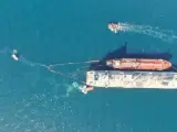 La costa de Cádiz, en alerta por un nuevo vertido de un petrolero en Gibraltar: "Pueden llegar hidrocarburos"