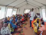 Refugiados sudaneses en un centro médico de la ONG Médicos sin Fronteras (MSF) en Chad.