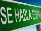 Con casi 500 millones de hispanohablantes en el mundo, los modismos lingüísticos que se desarrollan en cada región hacen que un mismo idioma pueda resultar todo un desafío para capturar los matices y significados de cada expresión.