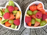 Con las frutas aumentan tus defensas y se fortalece la salud bucodental. La mandíbula además se ejercita y los dientes están fuertes.