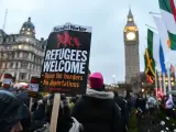 Un cartel en una manifestación en Londres por las políticas migratorias de Reino UnidoEuropa Press/Contacto/Mike Ruane (Foto de ARCHIVO) 13/3/2023