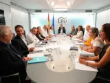 El líder del PP, Alberto Núñez Feijóo, contactará "en las próximas horas" con el presidente en funciones, Pedro Sánchez, para abrir la ronda de contactos previa al debate de investidura.