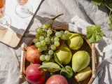 Las uvas, manzanas y peras, son algunas de las frutas de temporada de septiembre que debemos introducir en nuestra dieta.