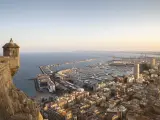 Vista de Alicante desde el castillo de Santa Bárbara.