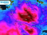 Las lluvias torrenciales se trasladan a Grecia, donde una borrasca mediterr&aacute;nea dejar&aacute; acumulados de m&aacute;s de 500 l/m&sup2; en varias regiones afectadas por los incendios de este verano.