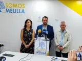 El presidente de 'Somos Melilla', Amin Azmani, en el centro de la imagen.