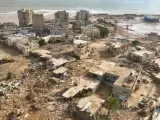 Son m&aacute;s de 5.200 los muertos y 10.000 los desaparecidos en Libia tras las riadas causadas por el paso del cicl&oacute;n 'Daniel'. El pa&iacute;s vive una pesadilla que ha ca&iacute;do del cielo.