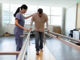 Es importante apoyarse en rehabilitación y ejercicio físico para mantener la capacidad funcional de los pacientes en lo posible